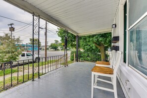 Main Image