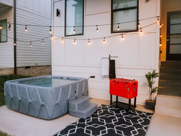 Hot Tub on Back Patio