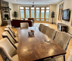 Open living and dining room with Mountain View
