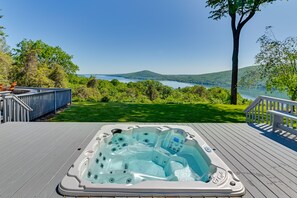 Private Hot Tub