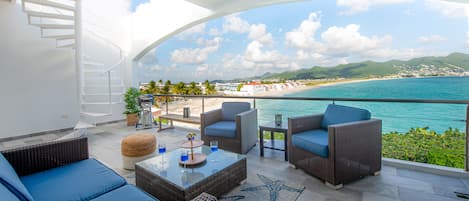Enjoy spectacular ocean front living!