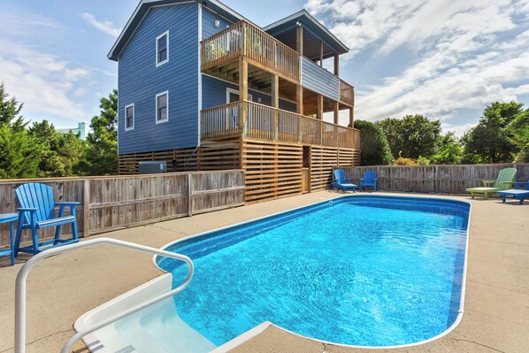 Private pool