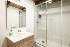 Bain