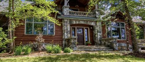 Welcome! Authentic Adirondack architecture in a guest ready home.