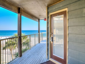Sandpiper 16C Front Door