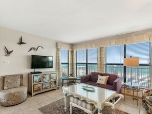 Sandpiper 16C Living Room