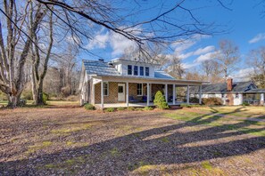 1-Story House | 3 Steps Required to Access