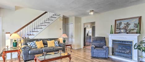 Monroe Vacation Rental | 4BR | 2BA | 1,500 Sq Ft | Stairs to Access