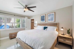 Bedroom includes King Bed (super comfortable Westin Heavenly Bed!)