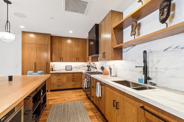 Private kitchen