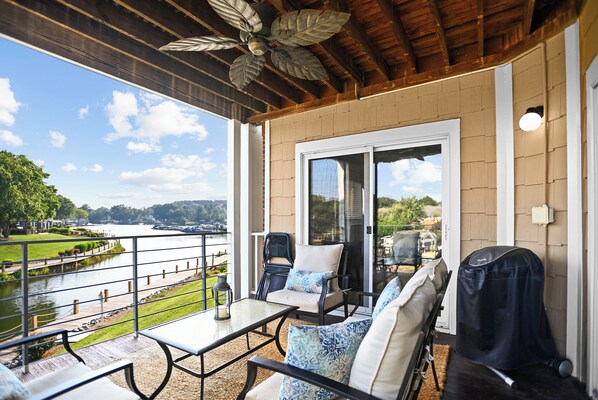 Welcome to Bay Breeze!