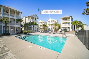 Available only to the home-owners and guests in The Heron Cove neighborhood.