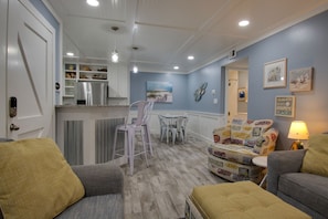 Beautifully remodeled condo from top to bottom! Full renovation in 2021!