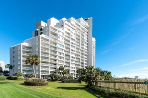 Beachside II building view