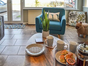 Living room/dining room | Sunrise Beach, Scratby