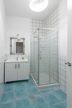 Bain