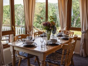 Dining Area | Teasel Lodge - Lunga Estate Lodges, Craobh Haven