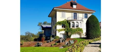 Vue de la maison depuis le parc