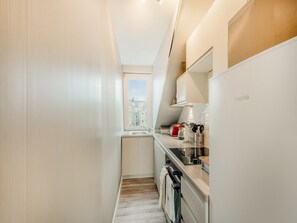 Kitchen | Millport Bay View, Isle Of Cumbrae