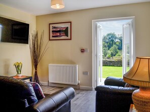 Living area | Aberfoyle Apartment 1 - Hazel - Loch Apartments, Aberfoyle