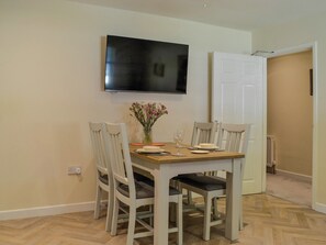 Living area | Aberfoyle Apartment 3 - Holly - Loch Apartments, Aberfoyle