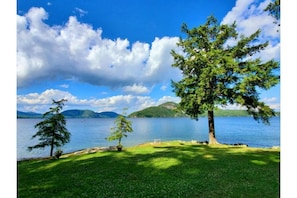 Expansive view of Rogers Rock and Anthony's Nose