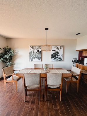 dining room! new paint!
