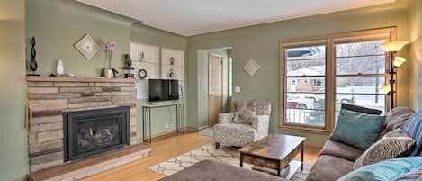 Minneapolis Vacation Rental | 2BR | 1BA | 1,500 Sq Ft | 4 Steps to Enter