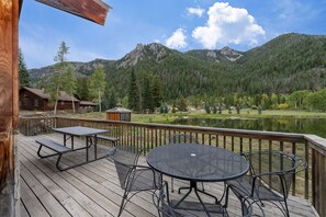 Achonee Cabin Deck with Mountain View