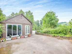 Exterior | Brookview Lodge, Blakeney