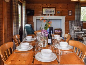 Dining Area | Catkin Lodge - Lunga Estate Lodges, Craobh Haven