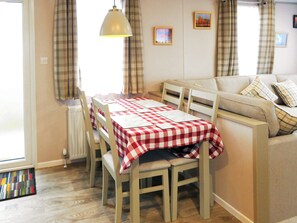 Dining Area | Windy Roost Lodge, Tydd St Giles