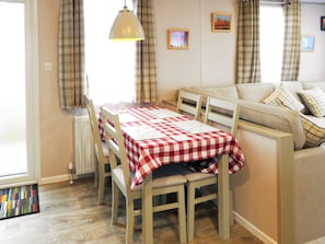 Dining Area | Windy Roost Lodge, Tydd St Giles
