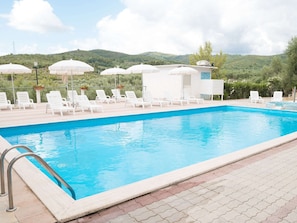 Holiday Home Swimming Pool