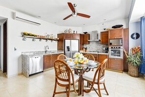 Condo - Image 5