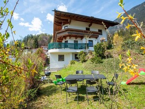 Außenseite Ferienhaus [Sommer]