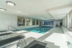 Holiday Home Swimming Pool