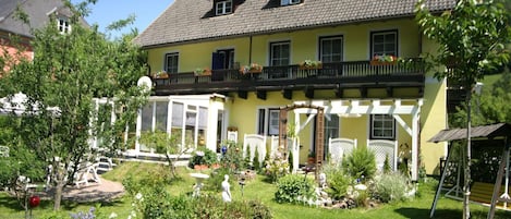 Feriebolig udendørs (sommer)