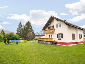 Außenseite Ferienhaus [Sommer]