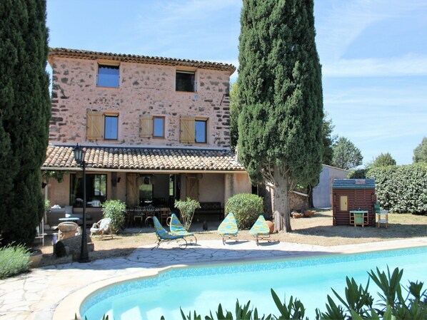 Extérieur maison de vacances [été]