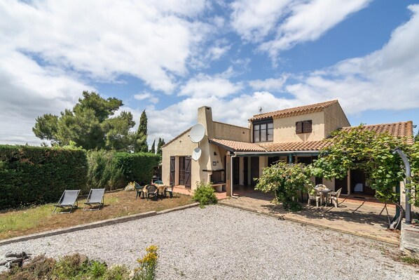 Extérieur maison de vacances [été]