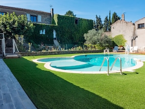 Schwimmbad des Ferienhauses