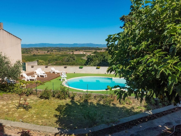 Schwimmbad des Ferienhauses