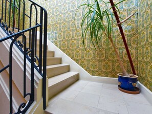 Entrance / Reception