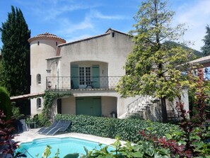 Extérieur maison de vacances [été]