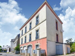 Außenseite Ferienhaus [Sommer]