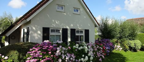 Extérieur maison de vacances [été]