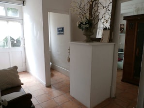 Entrance / Reception