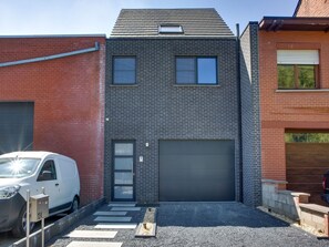 Außenseite Ferienhaus [Sommer]
