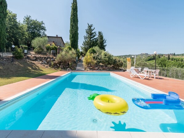 Piscine maison de vacances